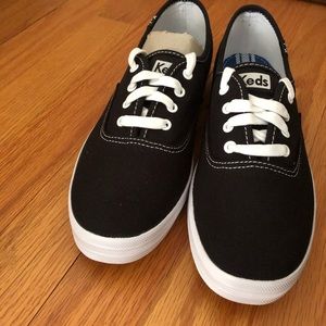 Black Keds